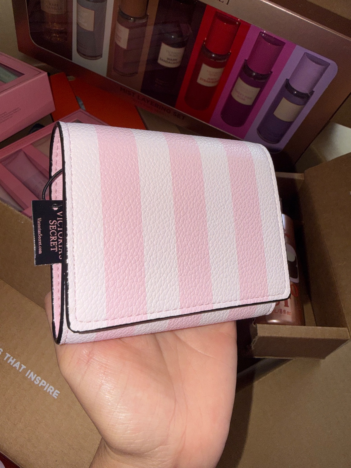 Victoria's Secret Billetera Clásica Victoria’s